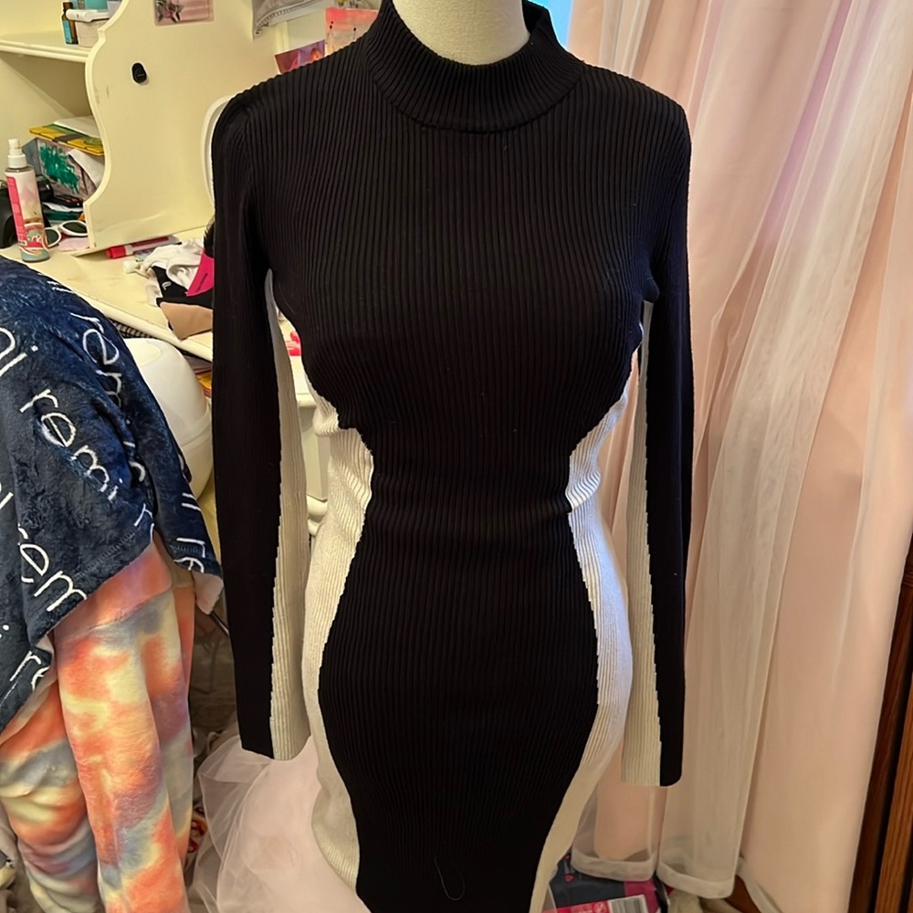 Lulus dress very flattering on.